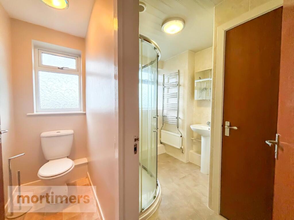 W/C &amp; Shower Room