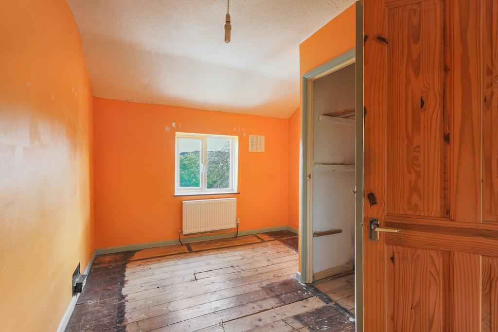 35 Queens Drive, Stroud, Gloucestershire, GL5 4NB