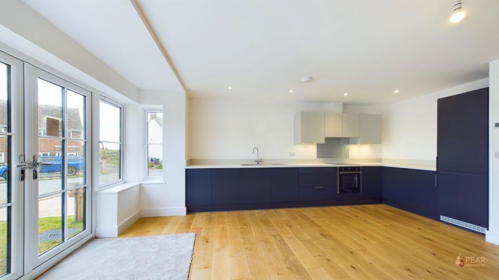 Open Plan Lounge &amp; Kitchen