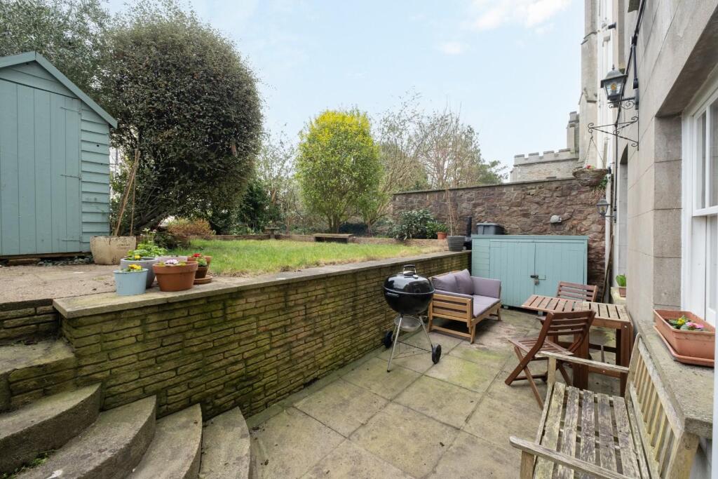 Garden Flat, 7 Cotham Side, BS6--2.jpg