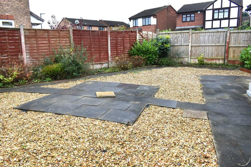 rear garden 2.JPG
