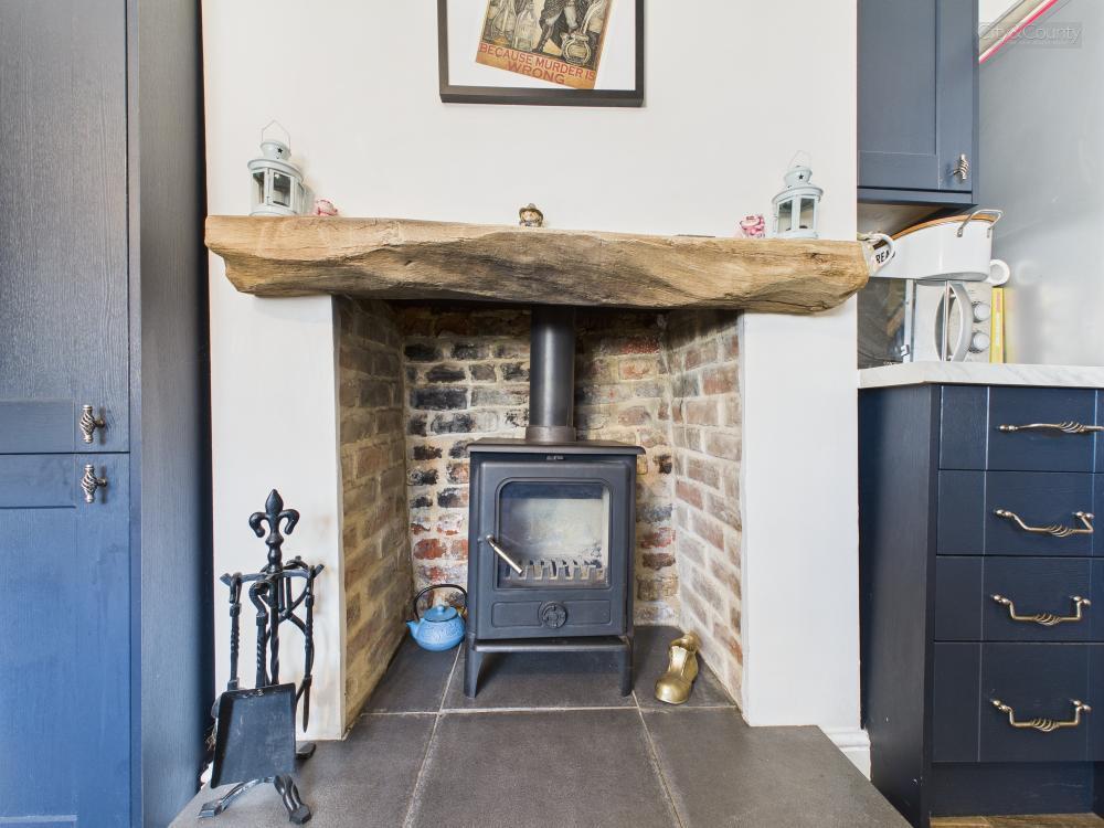Log Burner.jpg