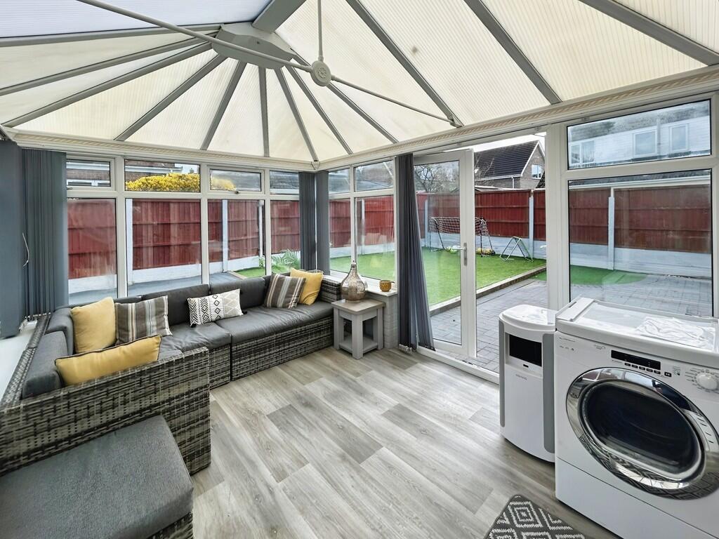 2419f011-WhatsApp...