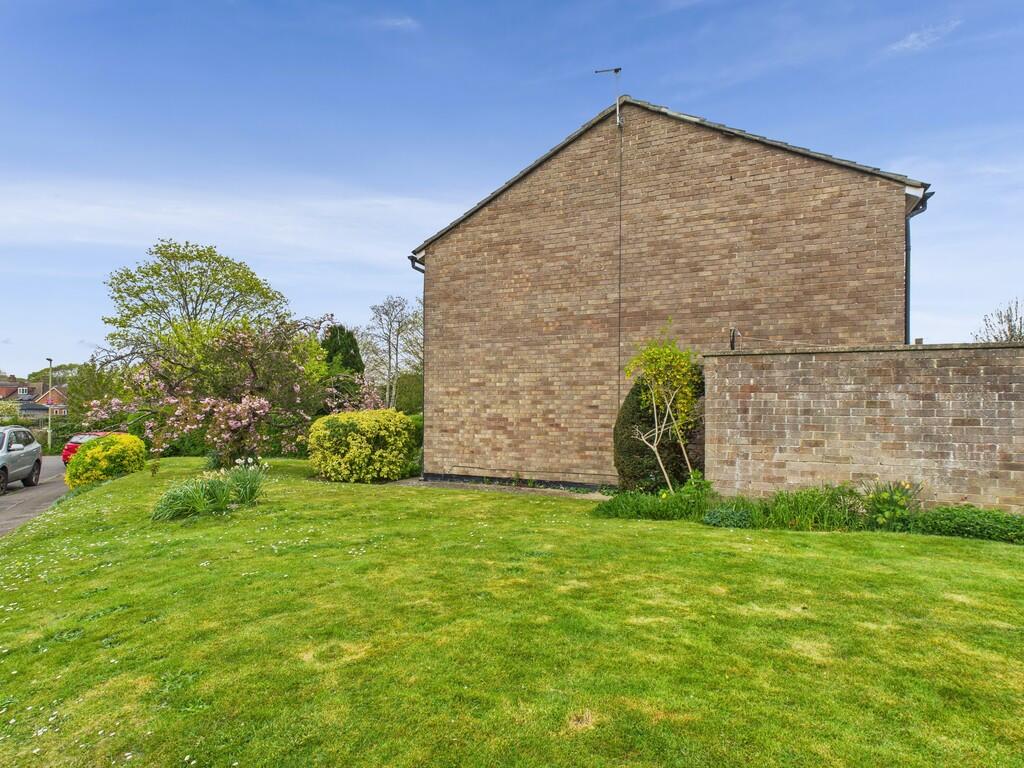 CAM05068G0-PR0015...