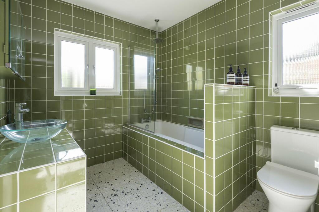 19-47_Rosedale_Cl...