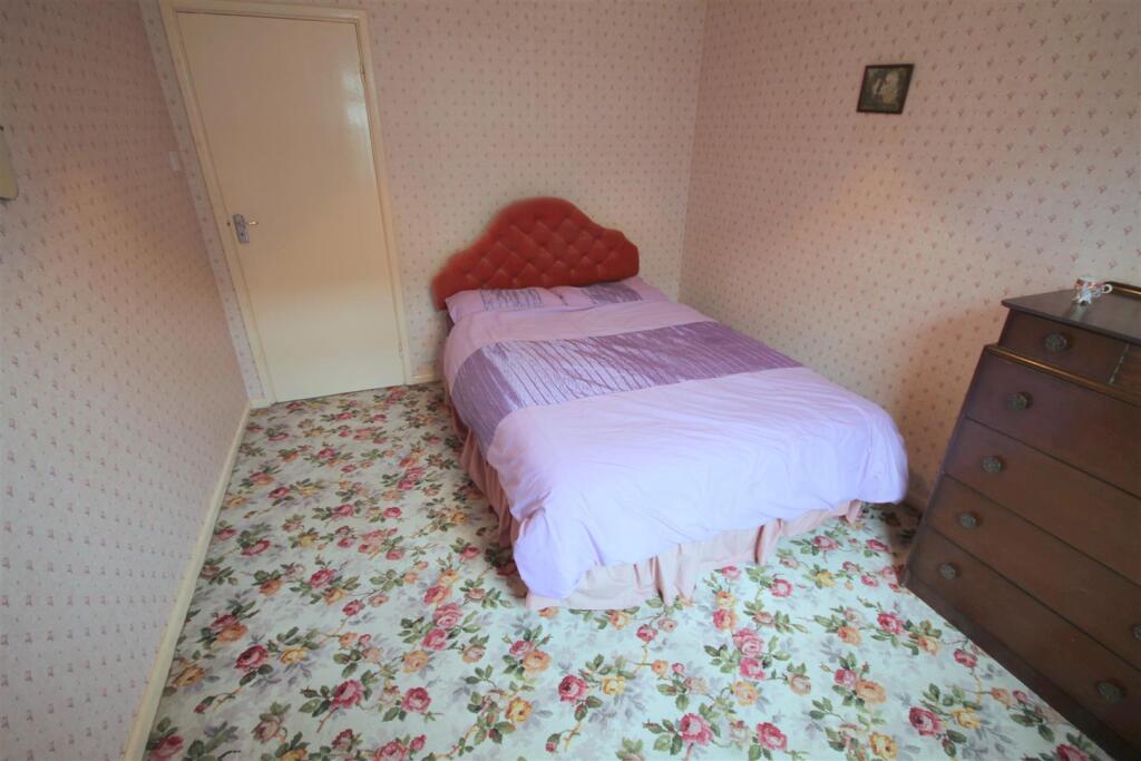 SA Bedroom 2i.JPG