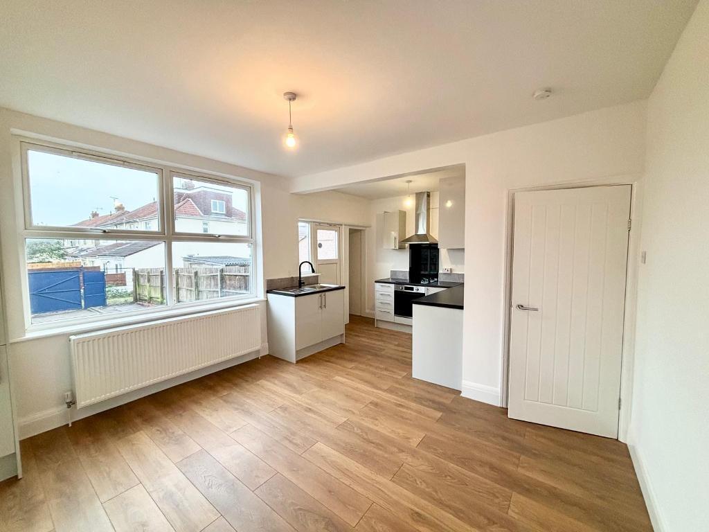 Southmead Road, Bristol, BS10 5NG