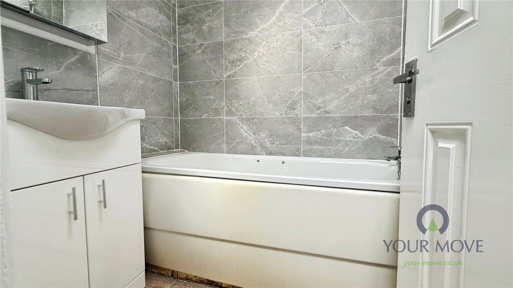 2nd Floor Bathroom