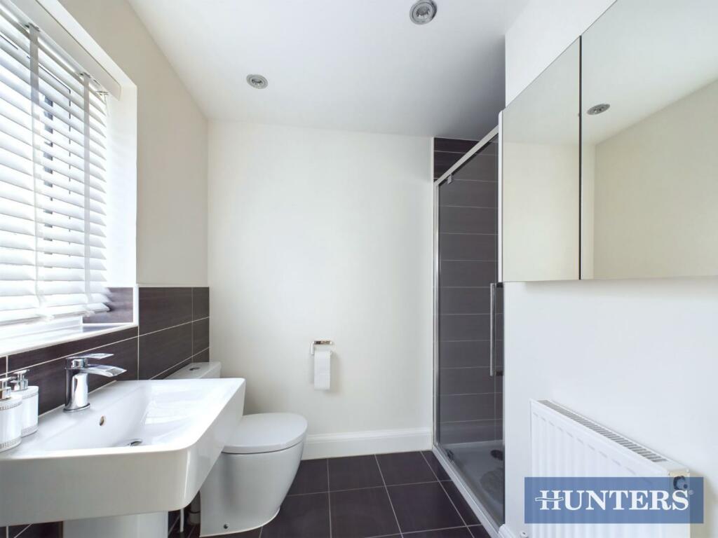 shower room alt 1