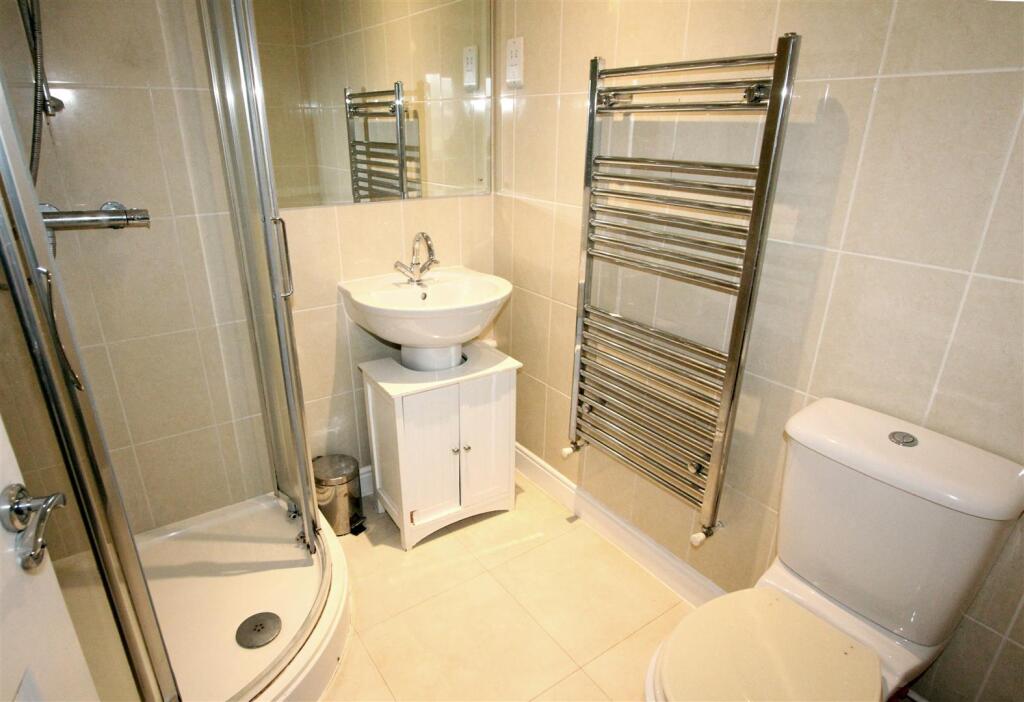 IMG_6846 shower.jpg