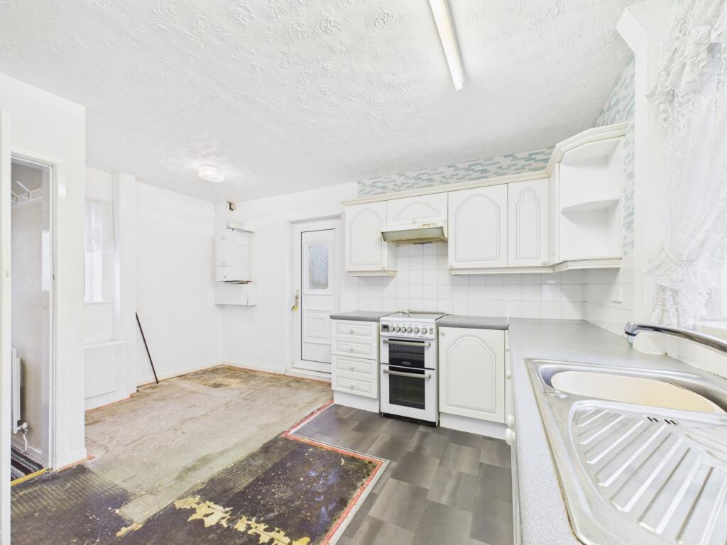 CAM02093G0-PR0065-STILL003