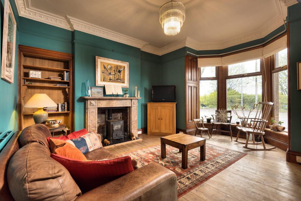 33 Ernespie Road, Castle Douglas - Williamson and 