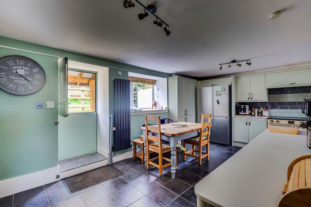 Oak View Cottage-...