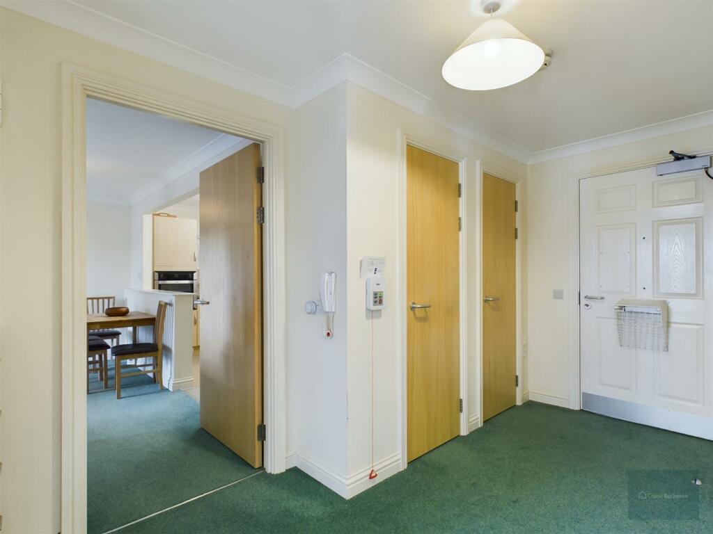 CAM02540G0-PR0076-ST