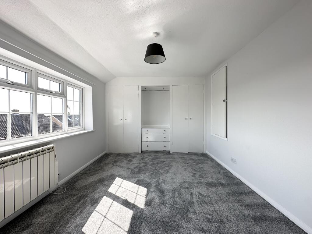 5. BEDROOM.jpg