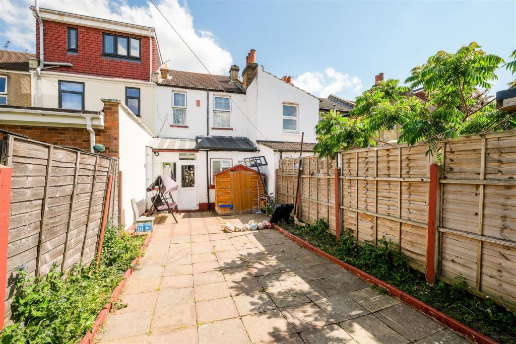 21 Violet Road-17.jpg