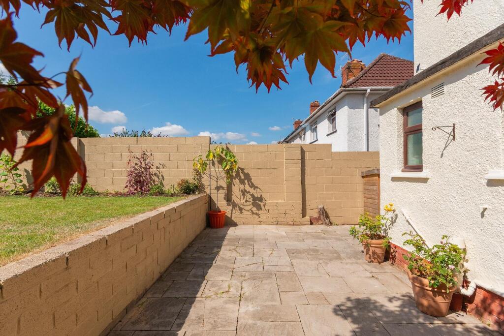 6M5RBR - External E.jpg