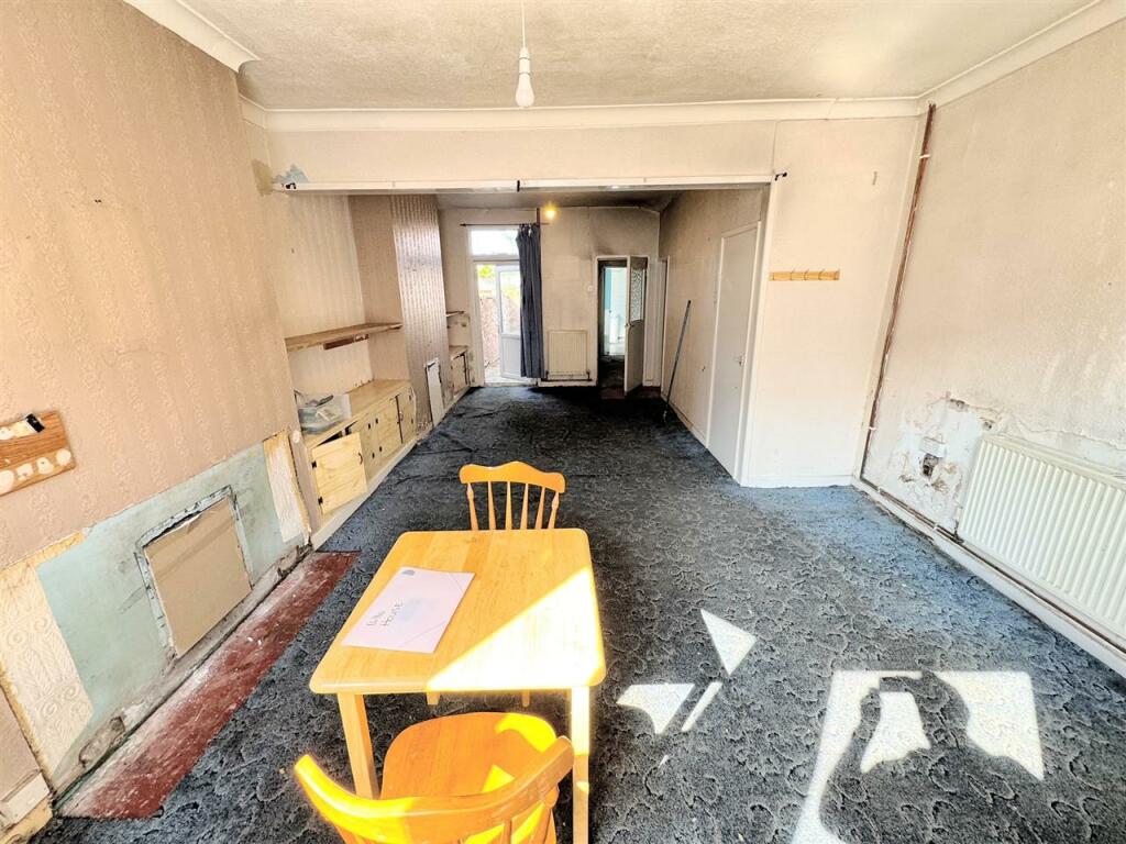 Through Lounge