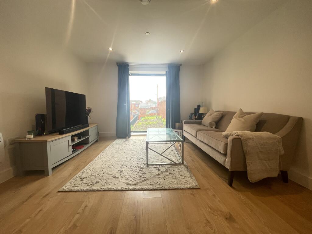 21 Leylands House2