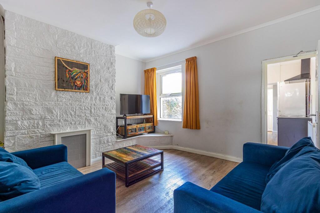 Treharris Street 103-2.jpg