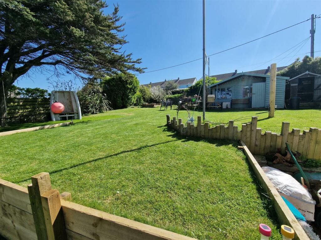 Garden rear.jpg