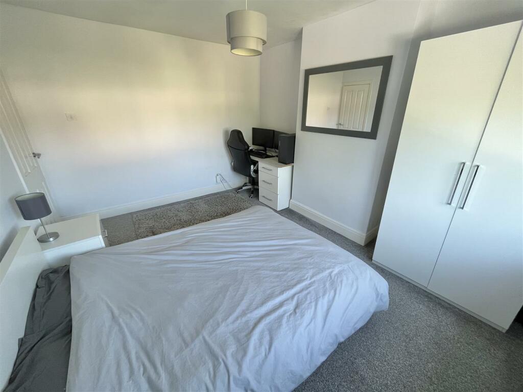 Bedroom 2 Aspect 2.jpg