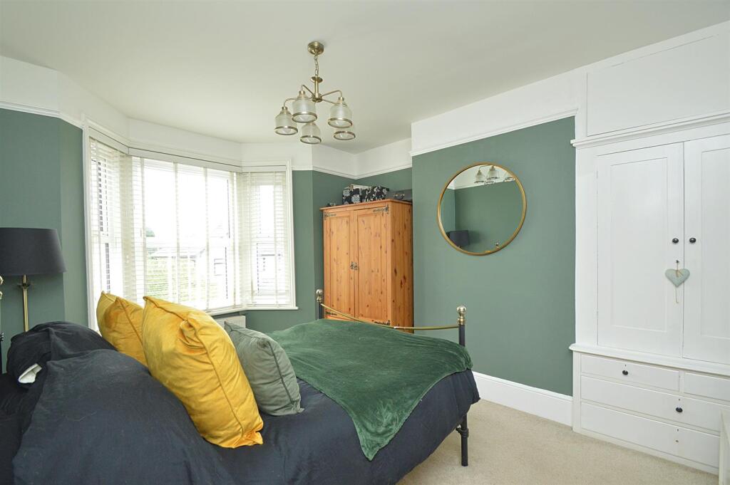 resizedBed1a.jpg
