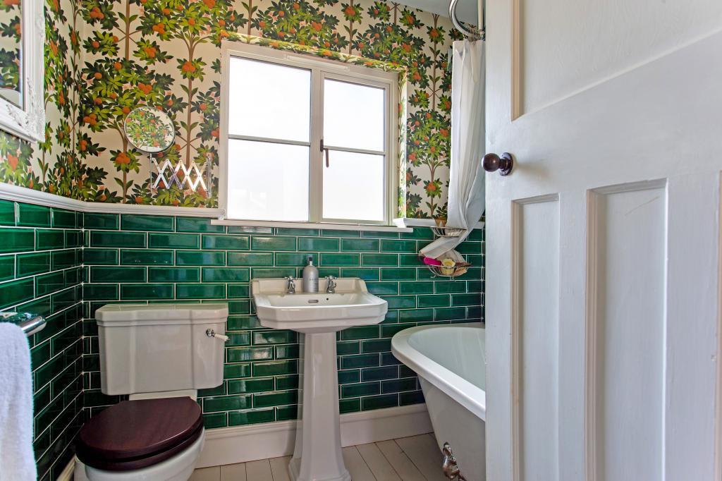 12 East Court Mews 304258  (15).jpg