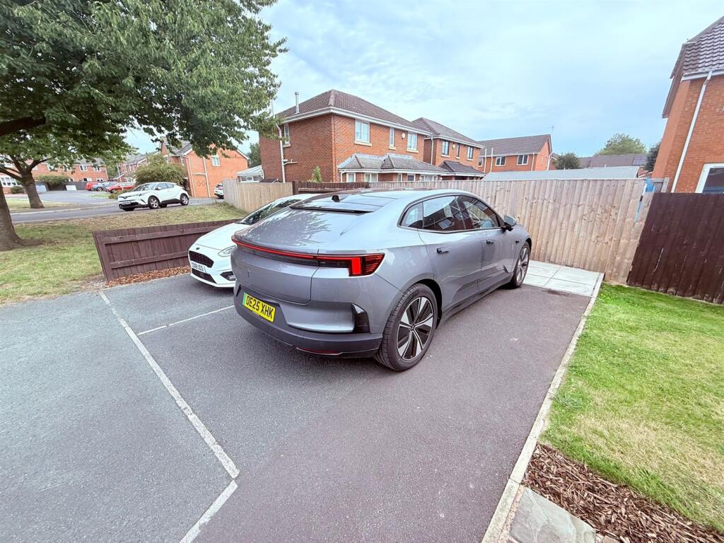 PHOTO-2025-08-12-18-27-52 (1).jpg