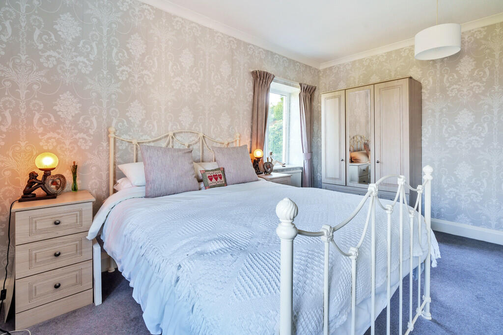 The Chalet - Bedr...