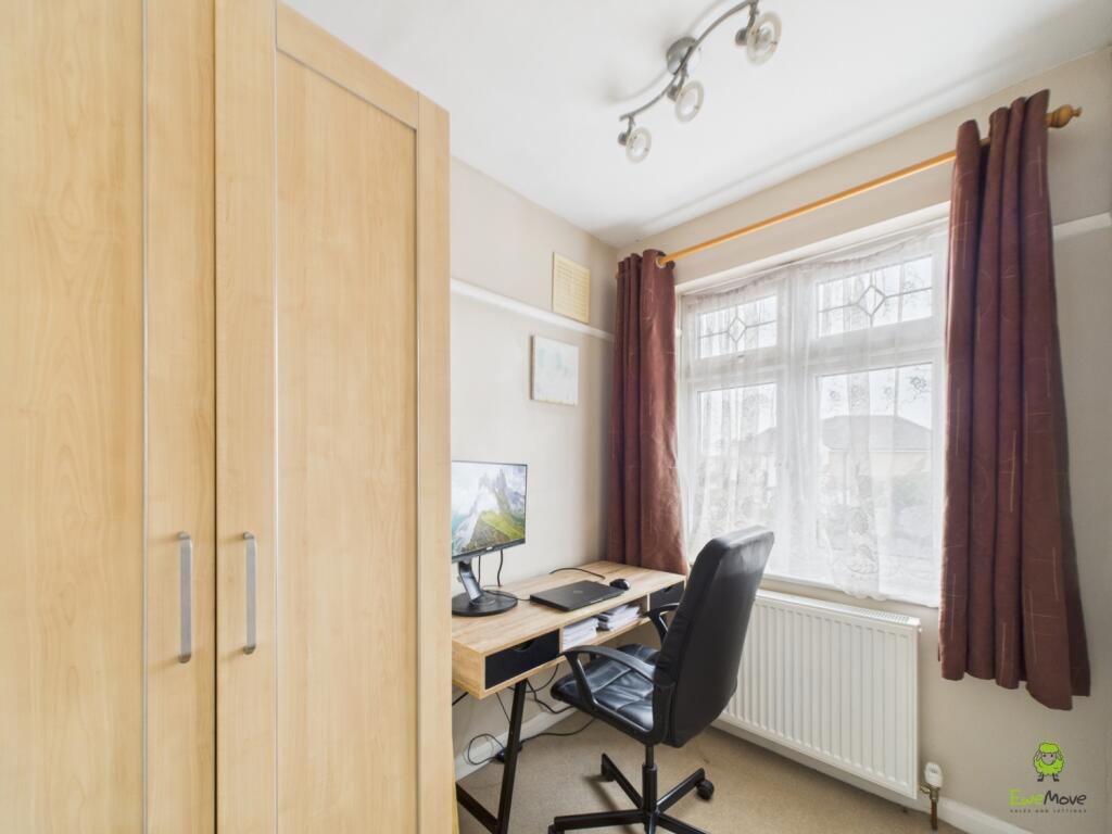 Presented by Nicoleta at EweMove Bexleyheath and D