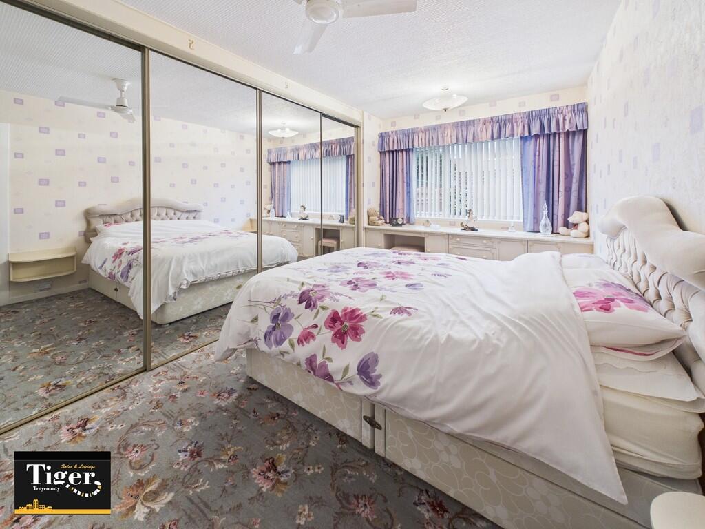 CAM02176G0-PR0788...