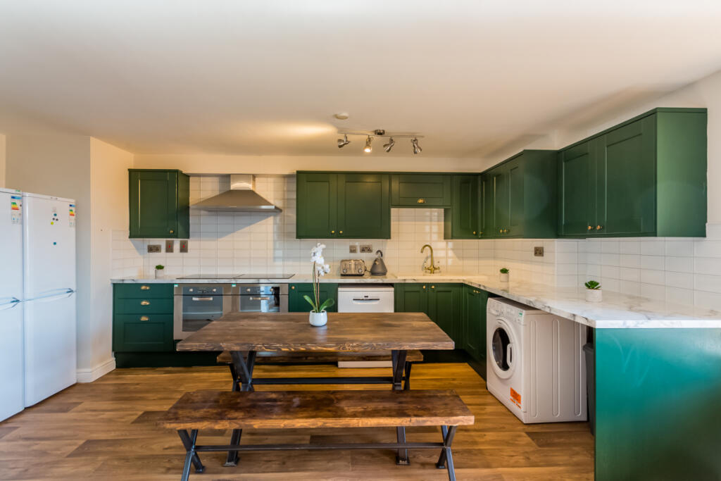 St Hilds Flat 1 kitchen 3
