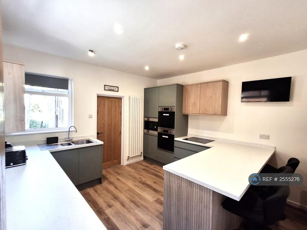 Sociable Kitchen