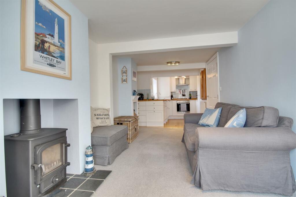 living room 3.jpg
