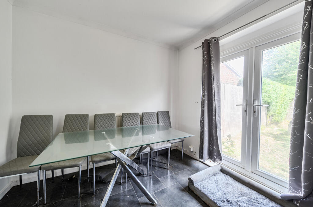 12730125687504f45c142