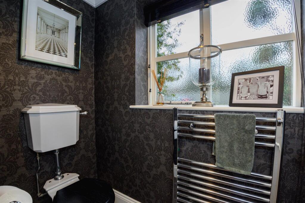 Guest cloakroom 1.1 1N9A2537.jpg
