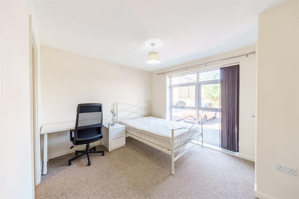 28 Charlton Blvd - Real estate photography by Phot