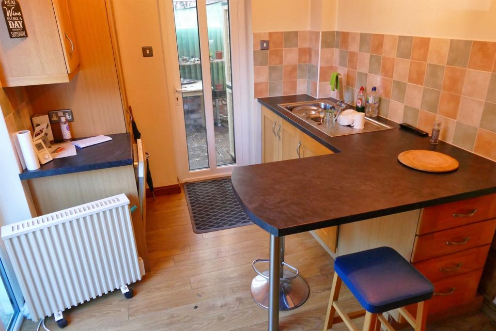 Kitchen c