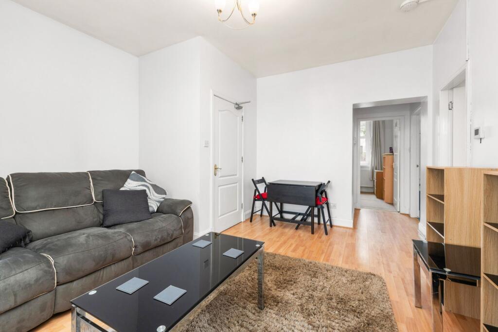 Lounge / Dining Room