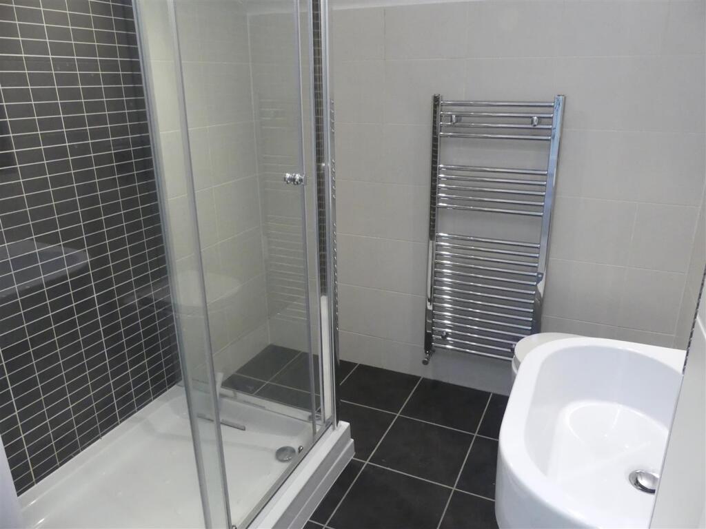 En-Suite Shower