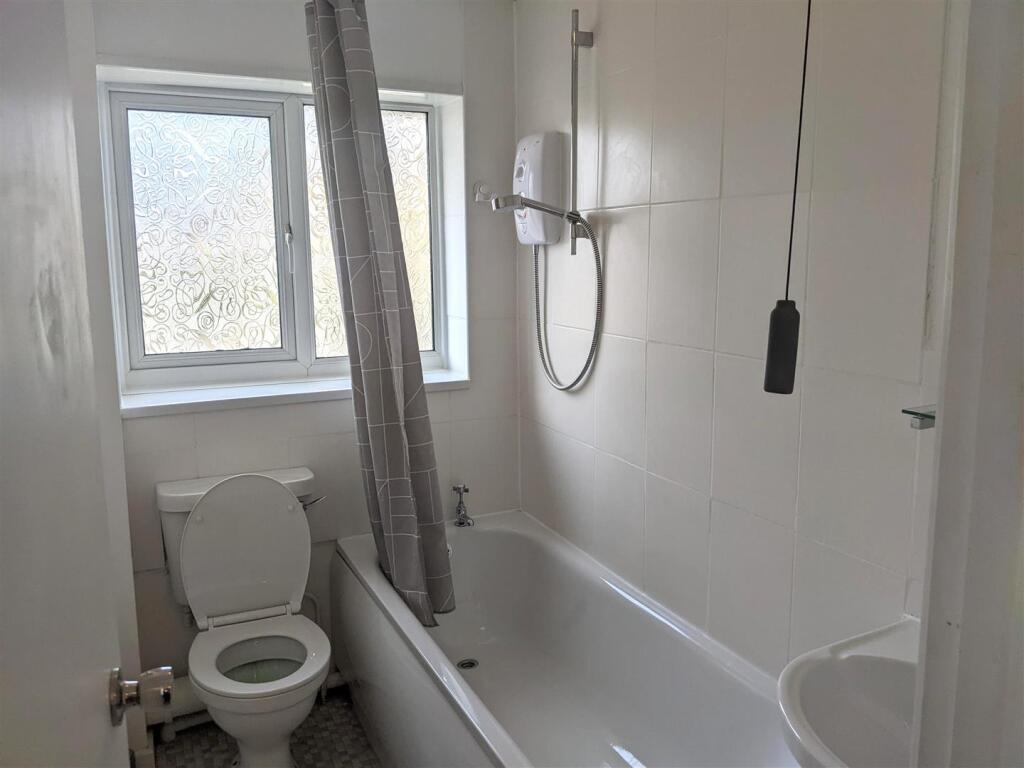 bathroom.jpeg