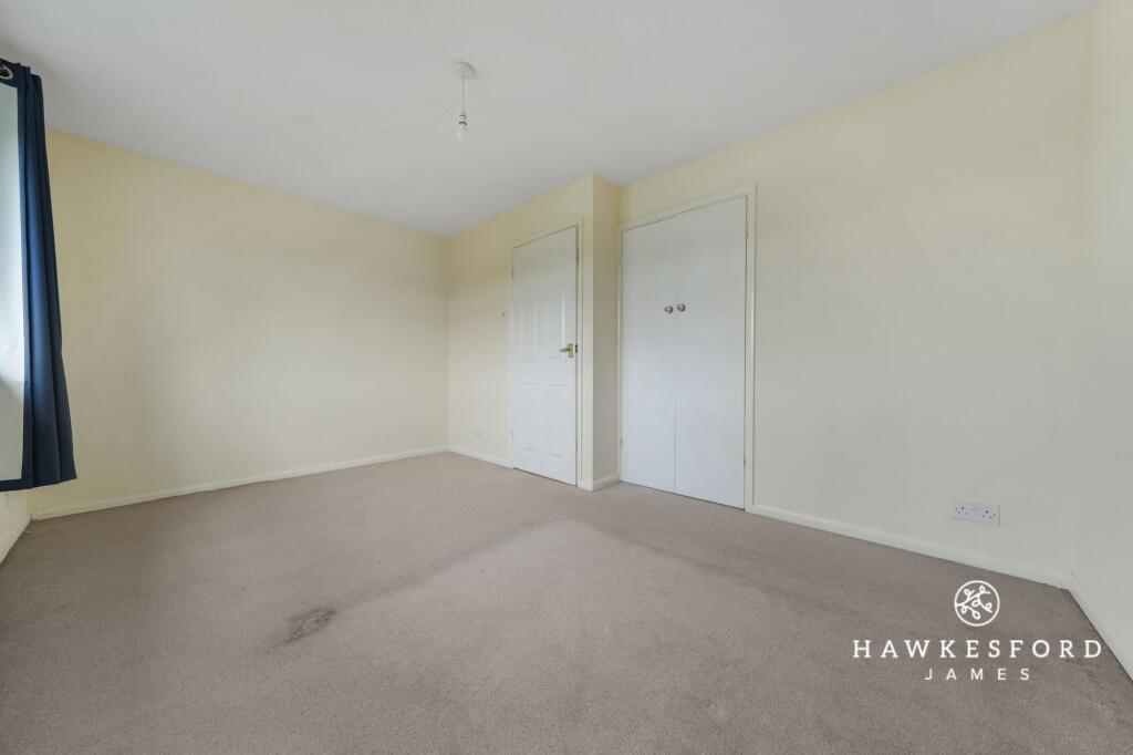 Watsons Hill, Sittingbourne - Bedroom 1