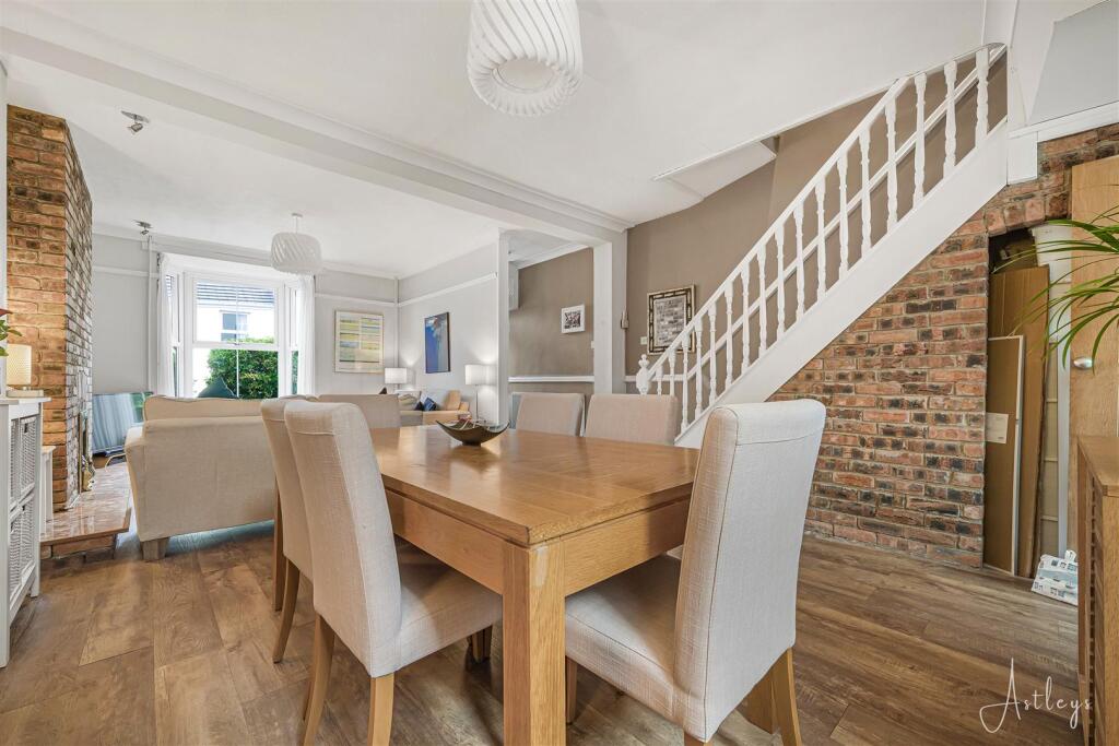 Living/Dining Room