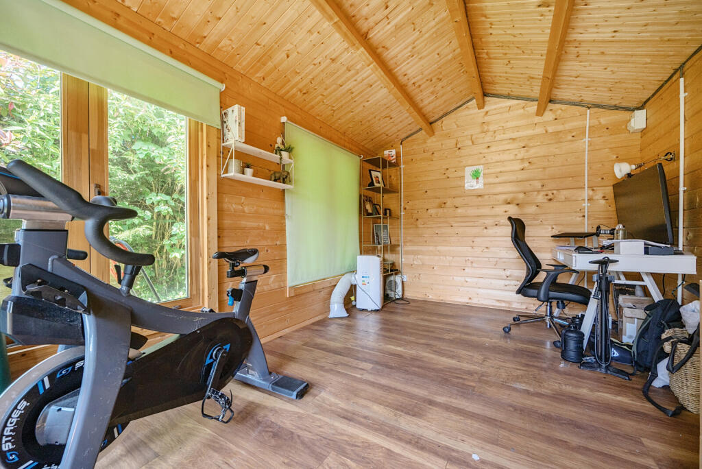 29-6820eeadcc27e-...