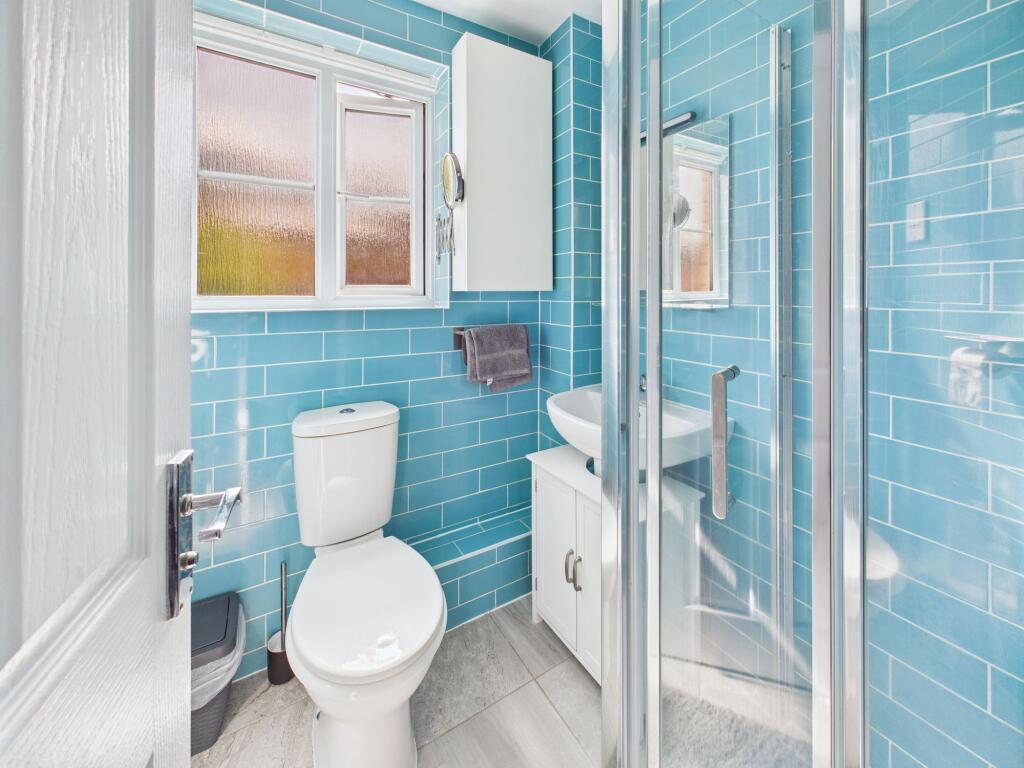 Thrid Floor Bathroon