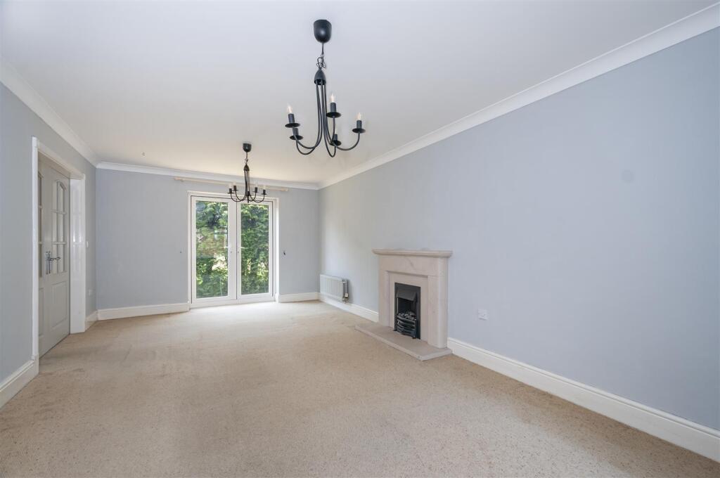 8 Chapel Close4.jpg