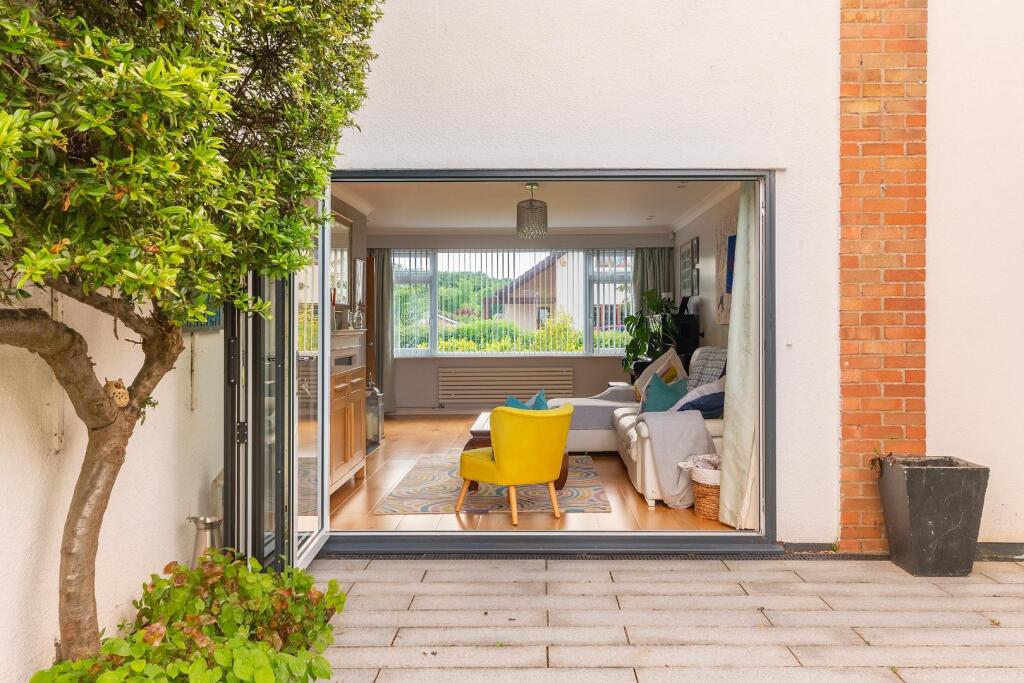 1D0LEIG - External D.jpg