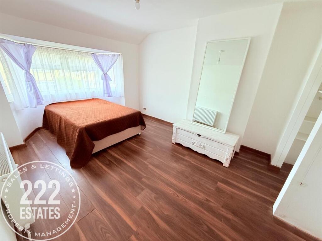 PHOTO-2025-11-04-12-55-30 (5).jpg