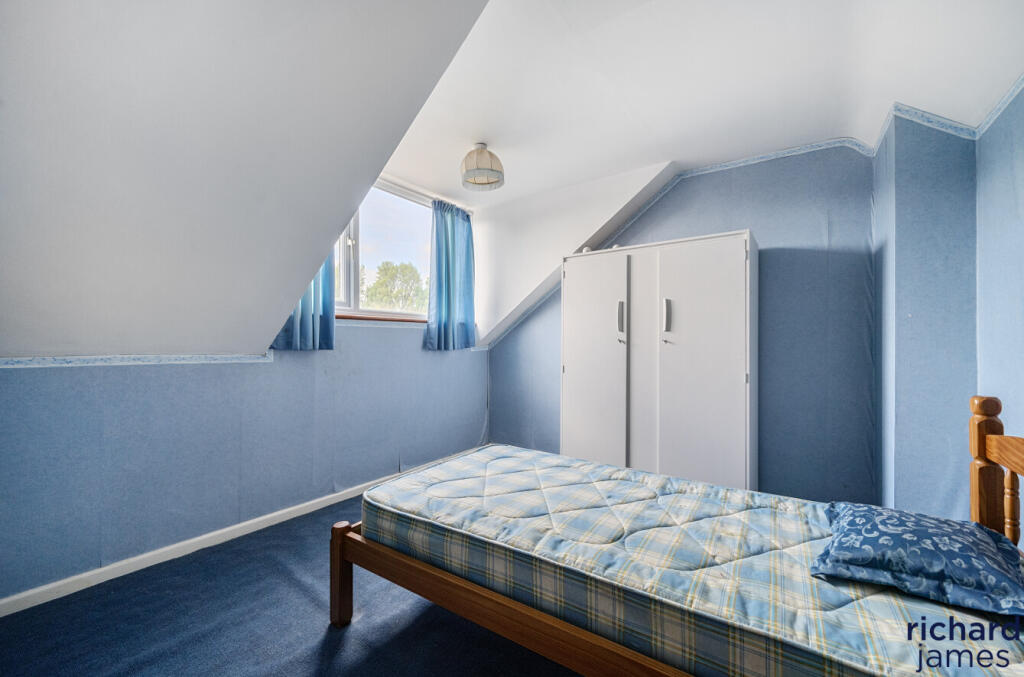 6ff0a9198e8f4f13aa3318fed4878f12